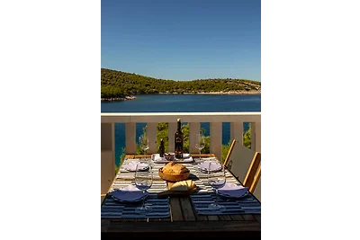 Ferienwohnung mit Balkon und Anlegeplatz