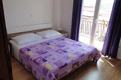 Ferienwohnung mit einen Balkon und Meerblick