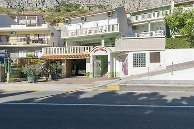 Ferienwohnung mit Balkon und Pool