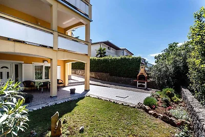 Studio mit Balkon und Klimaanlage