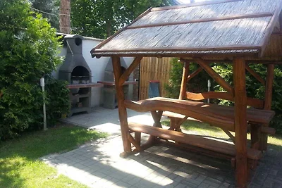 Ferienwohnung mit Pool und Internet