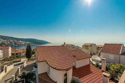 Ferienwohnung mit Klimaanlage und Balkon