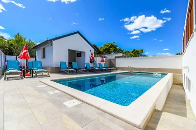 Ferienwohnung mit Schwimmbad