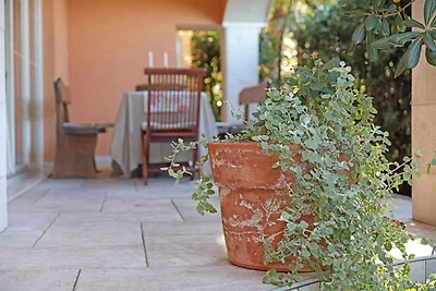 Komfortables Ferienhaus Vanja mit privatem Po