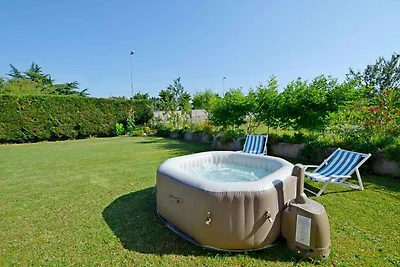 Ferienwohnung mit Whirlpool