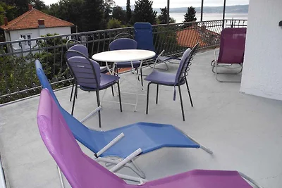 Ferienwohnung mit Meerblick nur 150 m vom
