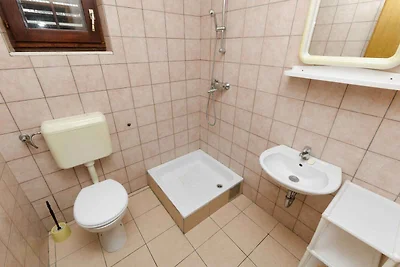 Appartamento Vacanza con famiglia Okrug Gornji