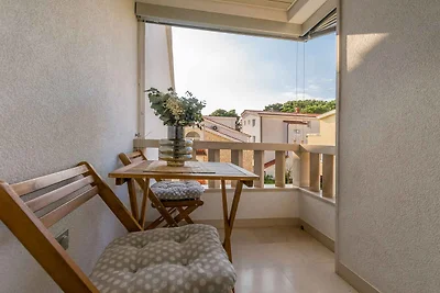 Charmantes Studio Tonko in Duće mit Gartenbli