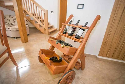 Villa mit Pool, Fitnessraum und Sauna für 8