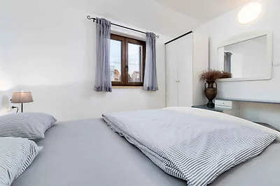 Ferienwohnung mit Grill und Terrasse, modern