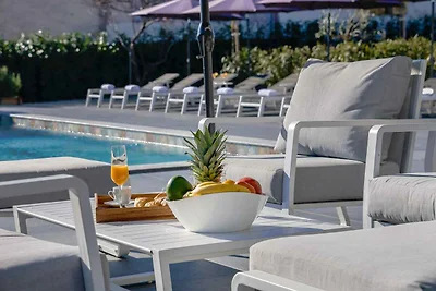 Ferienhaus mit Aussenpool
