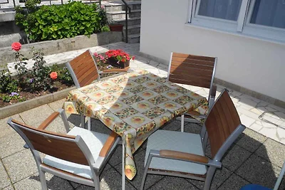 Ferienwohnung mit Terrasse und Klimaanlage