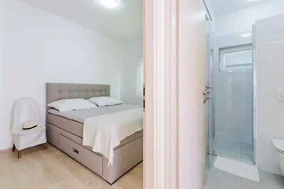 Ferienwohnung mit Balkon und Meerblick