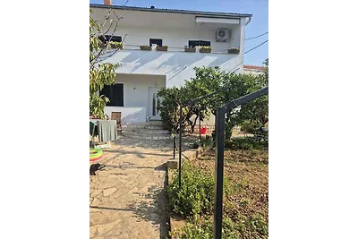 Charmante Ferienwohnung Anea in Marina mit Ba