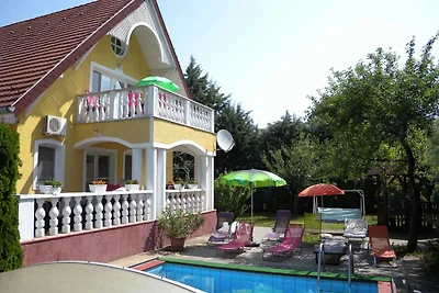 Ferienwohnung mit Pool, Klimaanlage, Waschmas