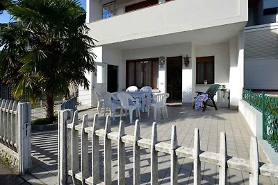 Ferienwohnung DREIZIMMERWOHNUNG im Parterre