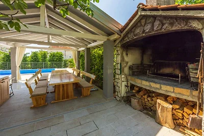 Ferienhaus mit Klimaanlage und Aussenpool