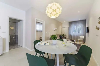 Ferienwohnung mit Terrasse und Meerblick