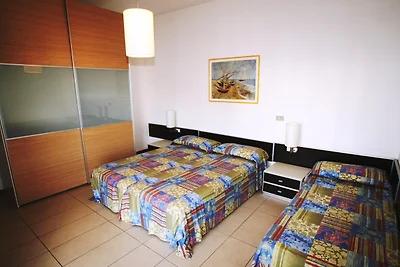 Ferienwohnung mit Balkon und Pool