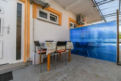 Gemütliches Ferienhaus Fidelis in Okrug