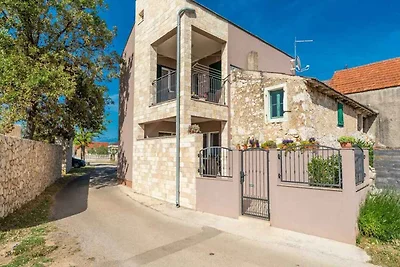 Ferienhaus mit Garten und nur 200 m vom
