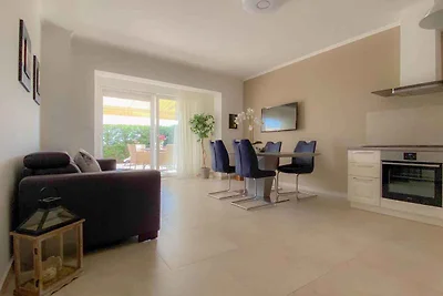 Ferienwohnung mit Terrasse und Klimaanlage