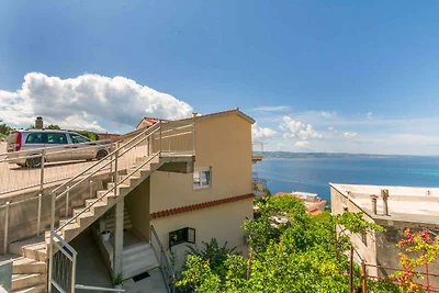 Ferienwohnung mit Balkon und Grill