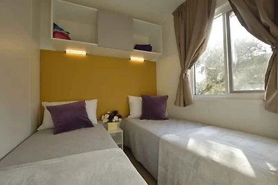 Mobilehome mit Terrasse, Pool und Klimaanlage