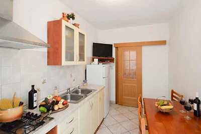 Ferienwohnung mit Terrasse und Klimaanage