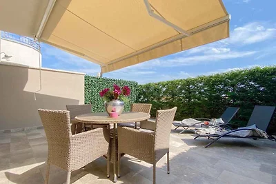 Ferienwohnung mit Terrasse und Klimaanlage