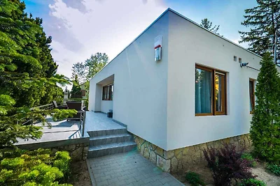 Ferienwohnung mit Garten, nur 100 m vom