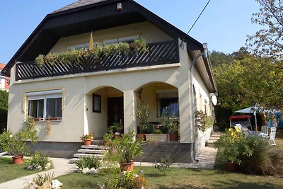 Ferienwohnung mit Garten und Grill