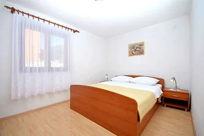 Ferienwohnung mit Klimaanlage und Terrasse im