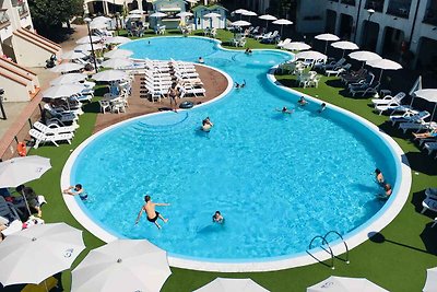 Ferienwohnung in einem Resort mit Poolblick f