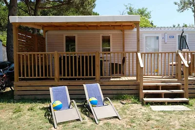 Mobilehome mit Klimaanlage und überdachte