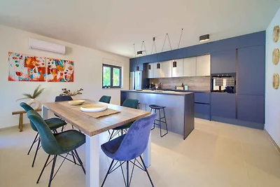 Ferienwohnung im ersten Stock mit Balkon