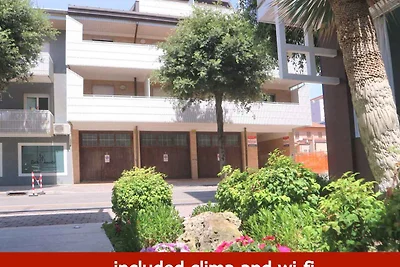 Ferienwohnung mit Klimaanlage und Balkon