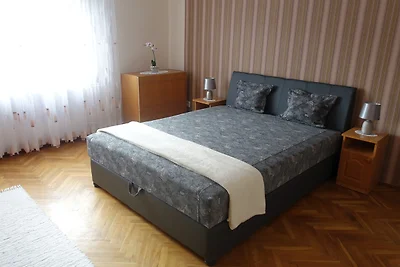 Ferienwohnung mit Grillmöglichkeit und Garten