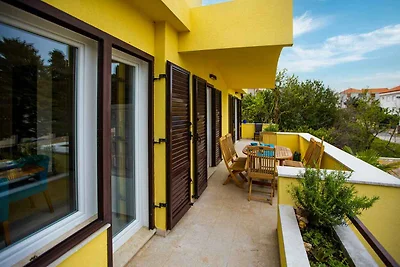 Ferienhaus mit Aussenpool, Klimaanlage und