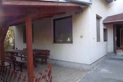 Ferienhaus mit Garten und Grill