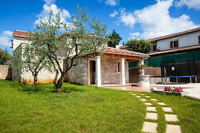 Villa mit Aussenpool