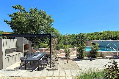 Villa mit Klimaanlage und Pool