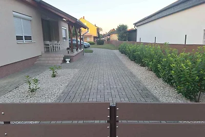 Ferienhaus mit Grill und WLAN