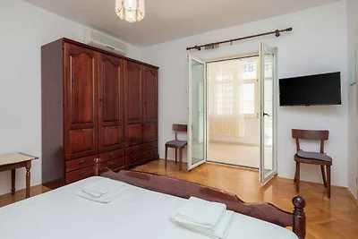 Ferienwohnung mit Balkon und Meerblick