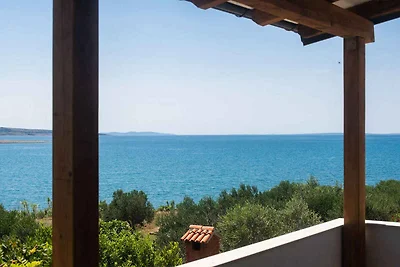 Ferienwohnung mit Pool und Meerblick