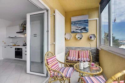 Ferienwohnung mit Balkon und Klimaanlage