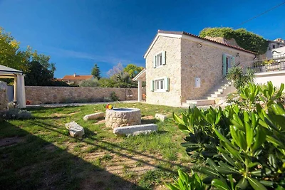 Ferienhaus mit Terrasse und Grill