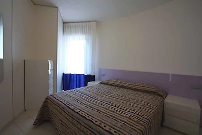 Ferienwohnung mit Klimaanlage und Balkon