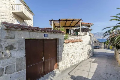 Ferienwohnung mit Terrasse und Grill