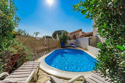 Ferienhaus mit Klimaanlage und Pool